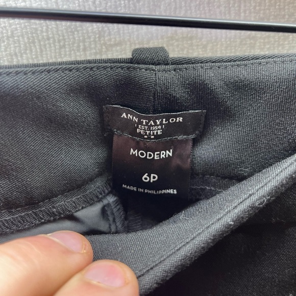 Ann Taylor Petite Black Wide Leg Dress Pants Womens 6P Modern Stretch 1999 - Picture 2 of 9